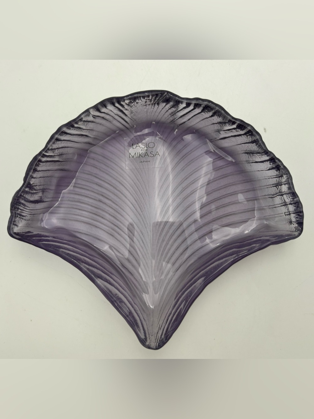 Laslo for Mikasa Sculpted Glass Decorative Ginko Leaf Trinket Dish - Amethyst - Picture 3 of 9